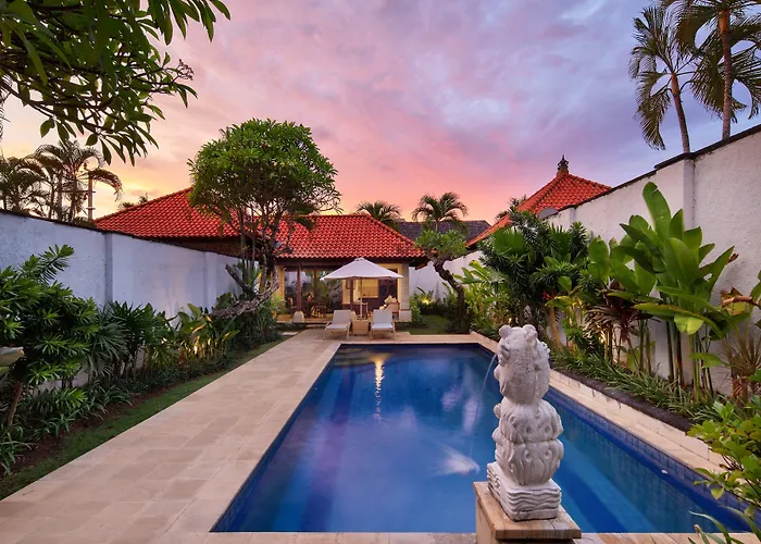 The Club Villa